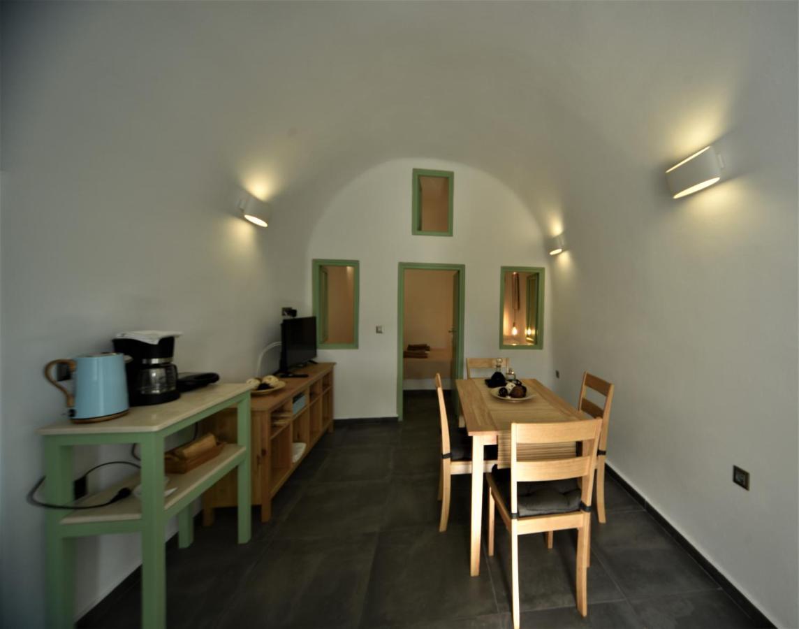 Morning Star Traditional Houses 피르고스 외부 사진